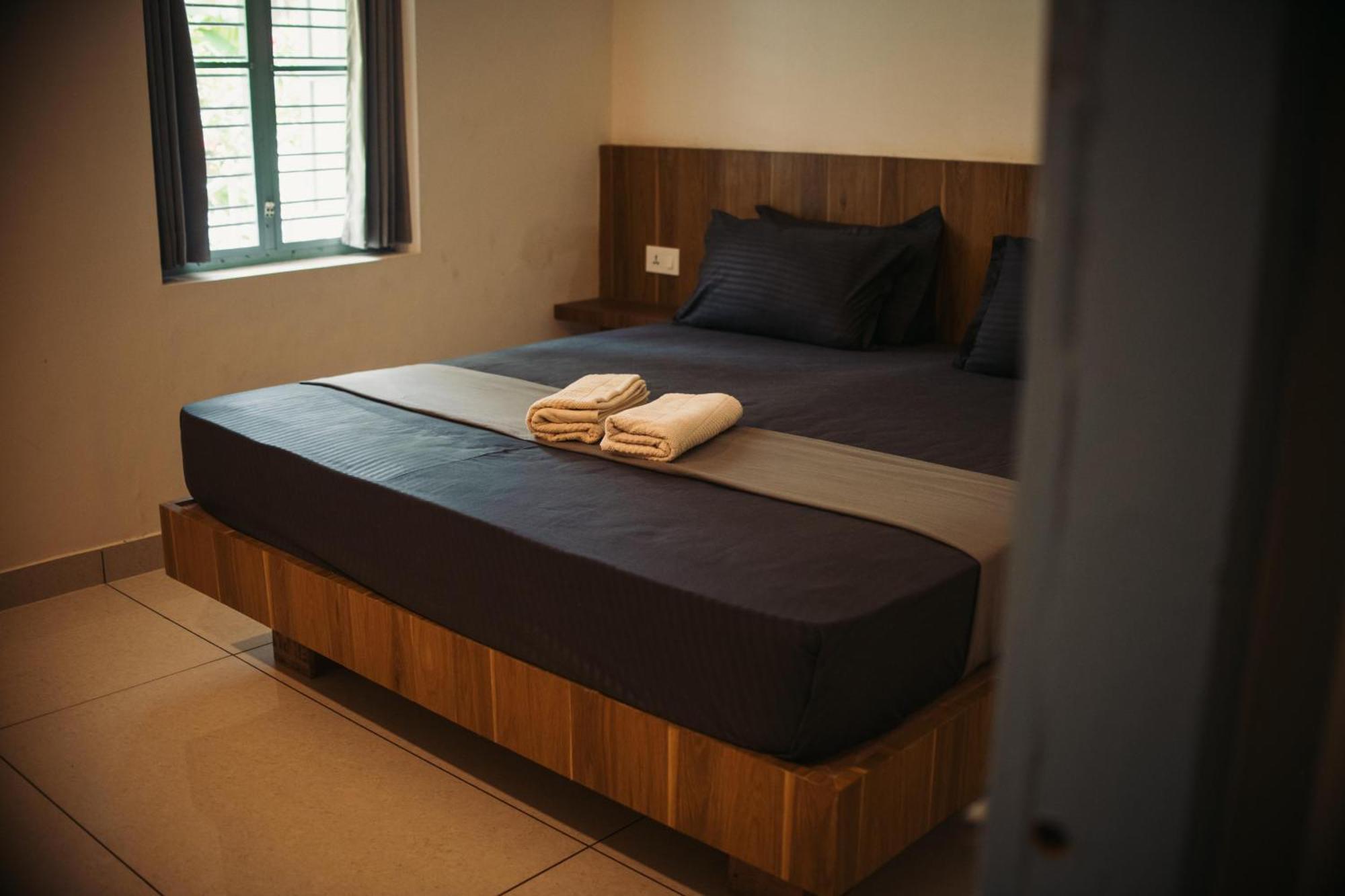 Paddlecult Surf Retreat Bed & Breakfast Varkala Bagian luar foto