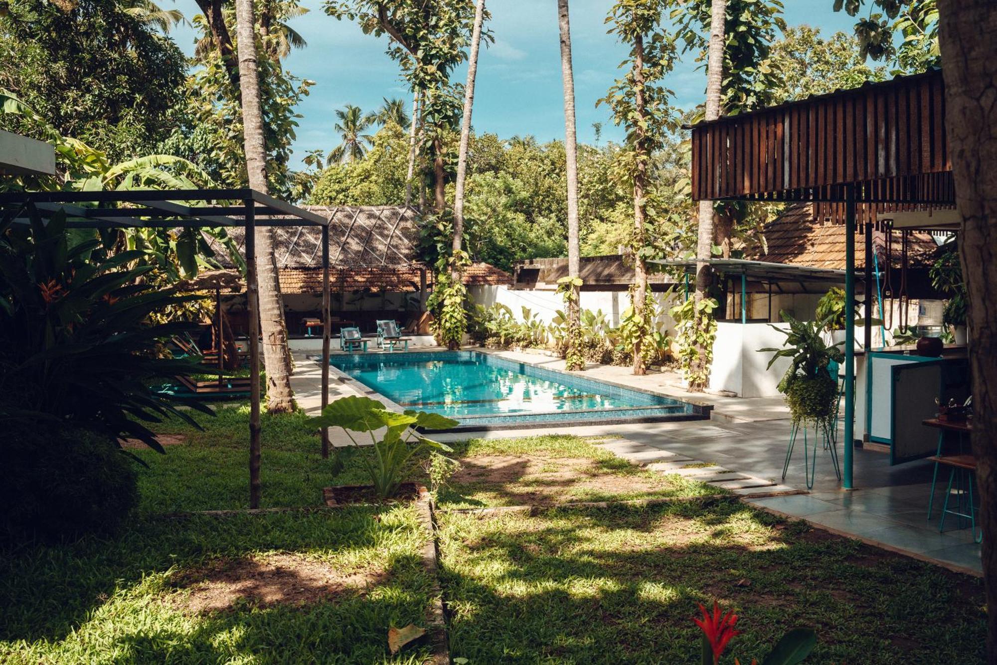 Paddlecult Surf Retreat Bed & Breakfast Varkala Bagian luar foto
