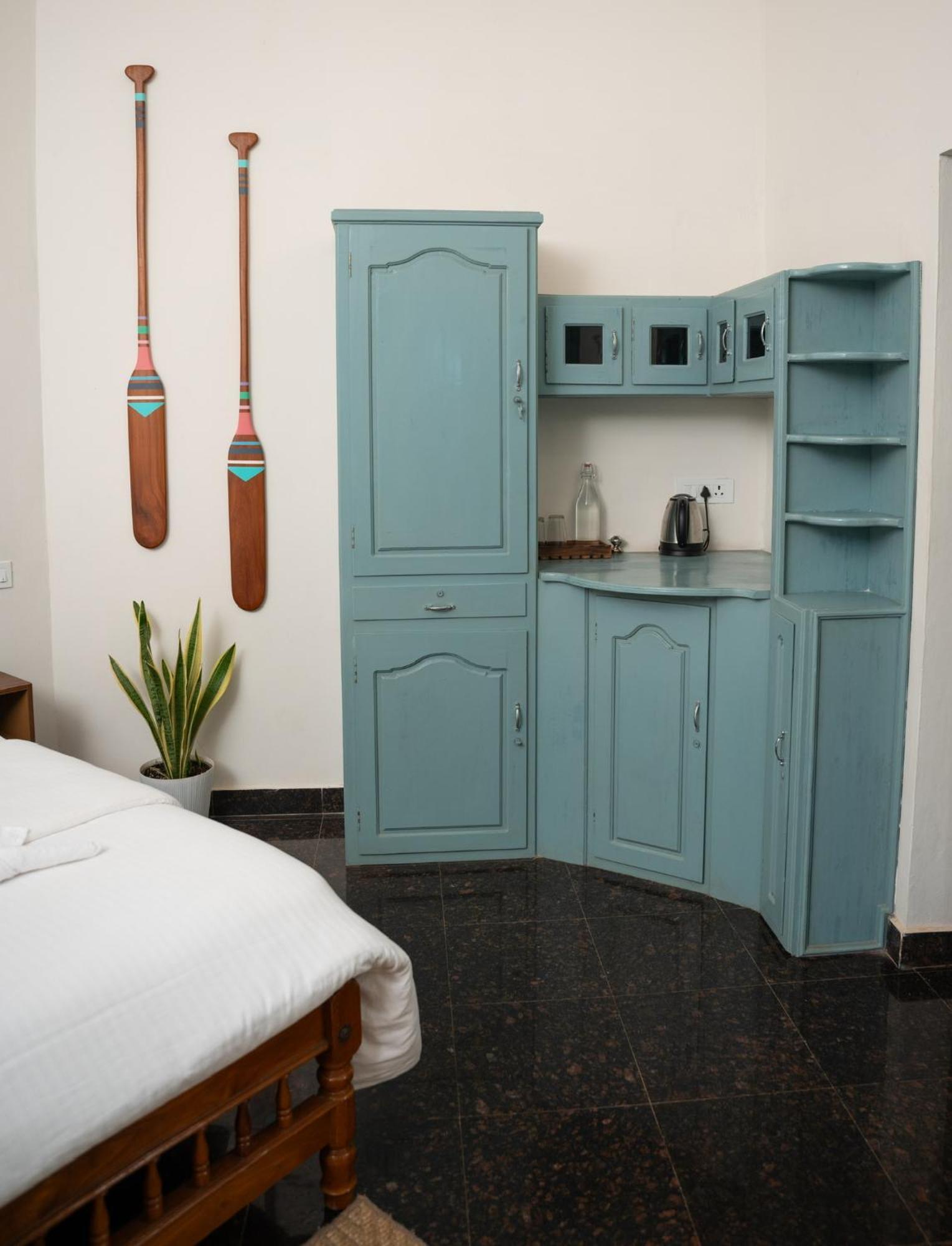 Paddlecult Surf Retreat Bed & Breakfast Varkala Bagian luar foto